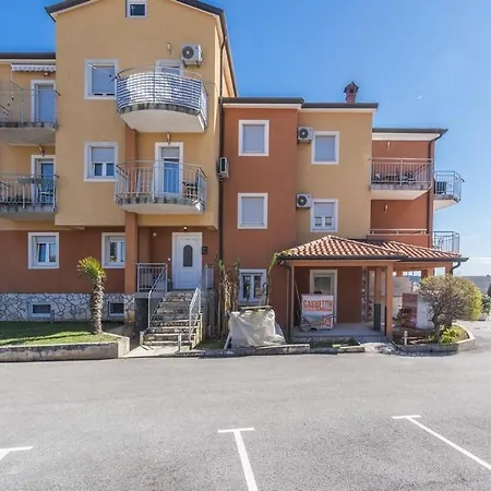 Dino Novigrad Istria
